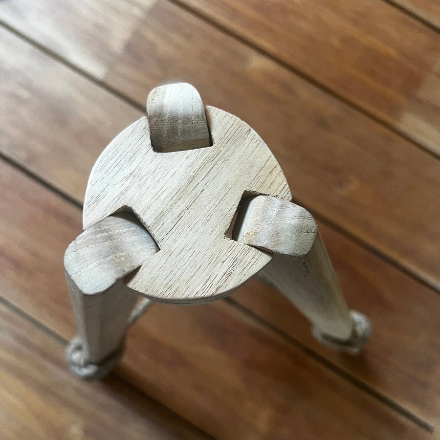 Teak Tripod Outdoor Cover Riser
