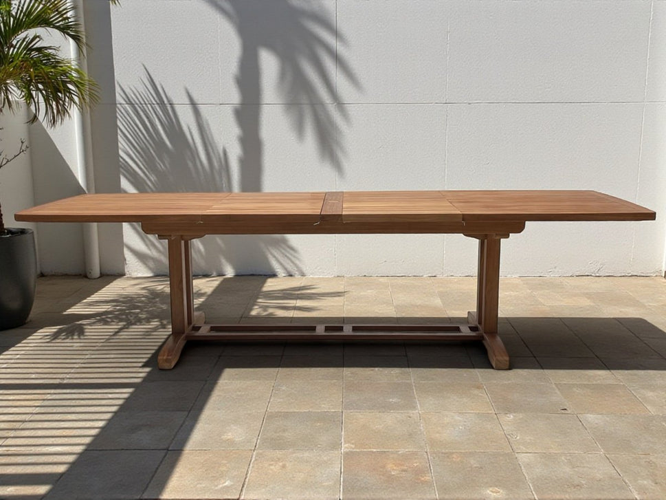 Teak Outdoor Dining Set – Portland 95" Extension Table & Titan Arm Chairs