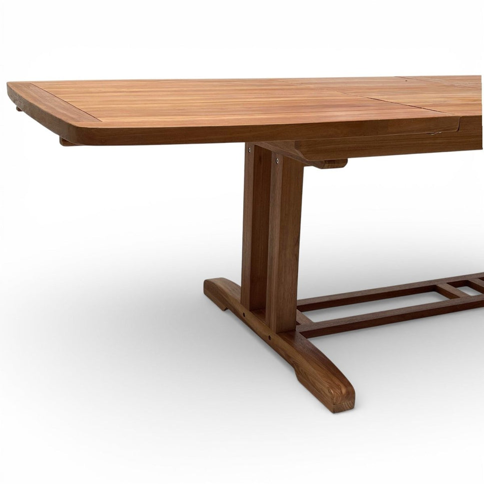 Teak Outdoor Dining Set – Portland 95" Extension Table & Titan Arm Chairs